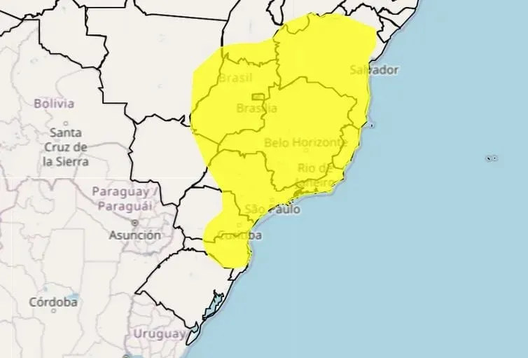 Massa de ar frio provoca queda nas temperaturas em diferentes regiões do Brasil durante o feriado prolongado