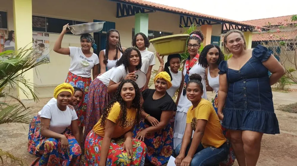 Participantes de iniciativa social em processo de capacitação produtiva e atividades culturais voltadas à geração de renda e fortalecimento comunitário